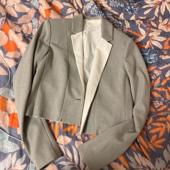 Grey and white cropped blazer - Picture 2 of 3